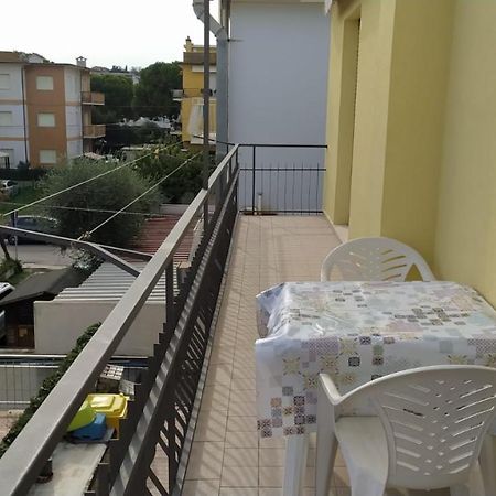 Appartamento Marcella A Due Passi Dal Mare Marcelli Kültér fotó